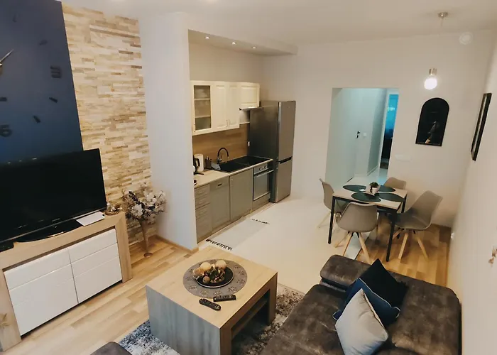 Seventh House كراكوفيا