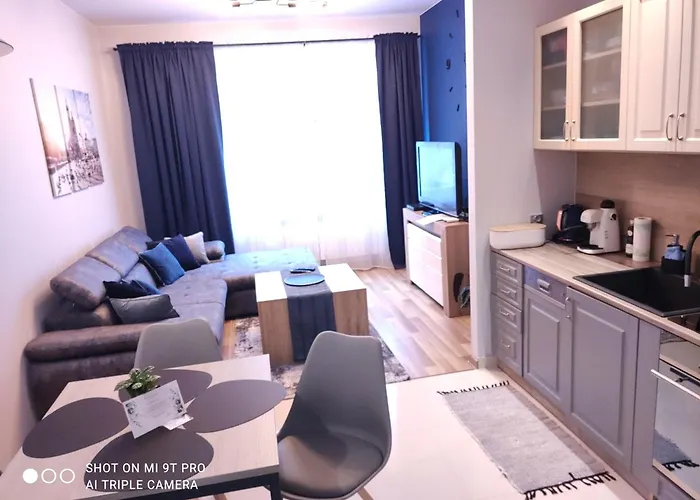 شقة Seventh House